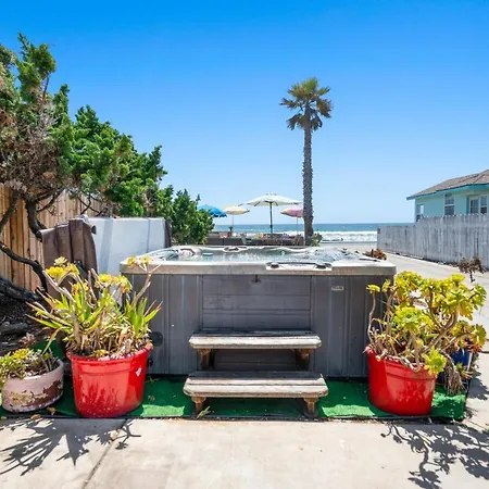 Beachfront Cottage Upper Unit Oceanside Exterior foto