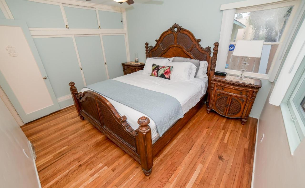 Beachfront Upper Unit Appartement Oceanside